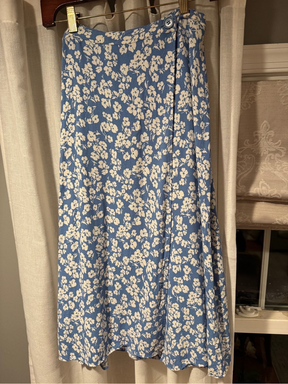 Reformation Wrap Skirt - Picture 4 of 9